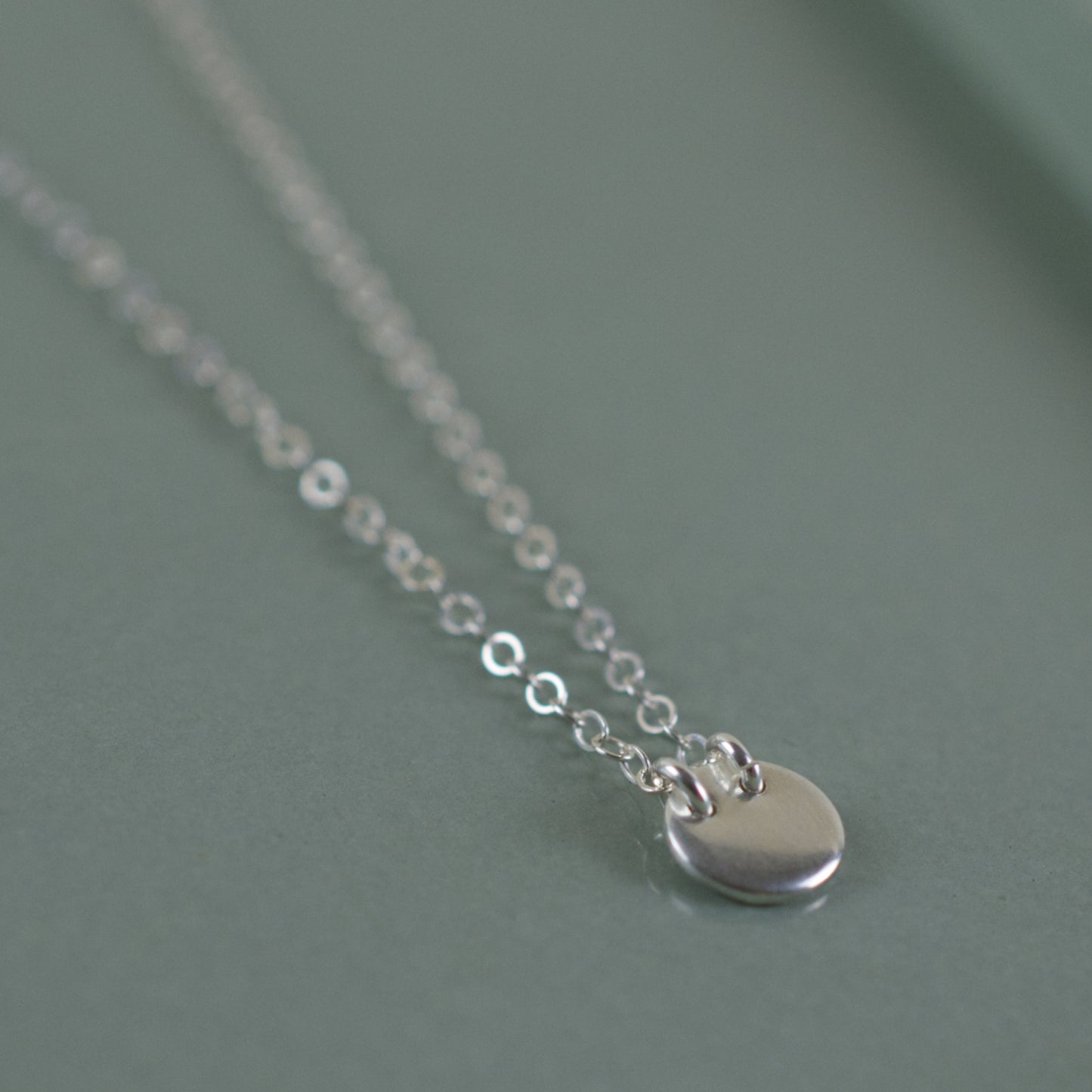Minimalist Smooth Disc Necklace